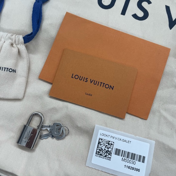 Louis Vuitton lockit PM Galet, NWT - Picture 15 of 16